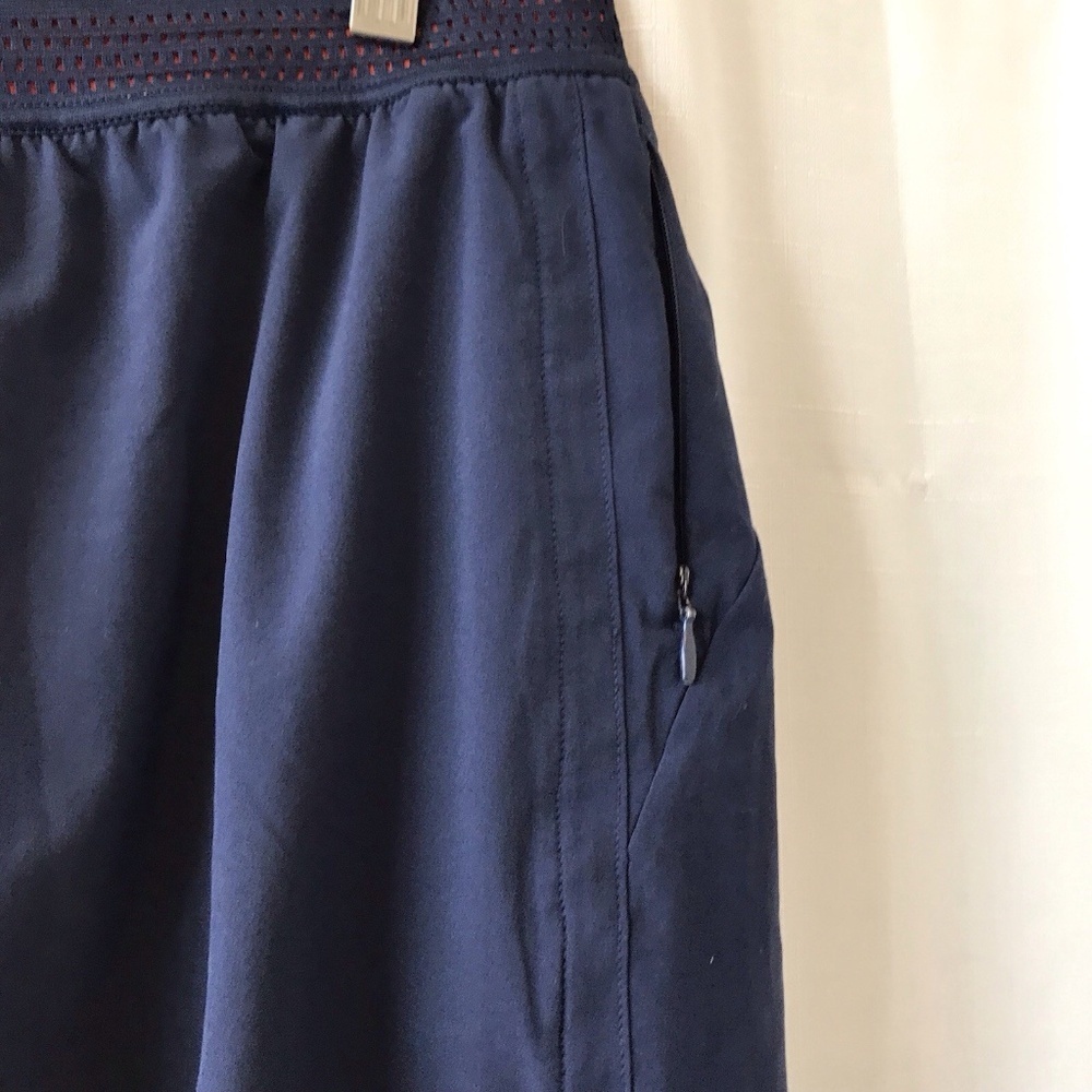 Rhone Shorts Mens L Linerless Navy Blue Stretch Workout Running Active - Picture 2 of 11